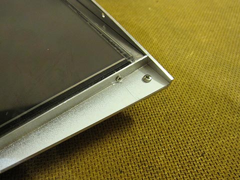 Соединение деталей каркаса 10,1-дюймового дисплея и сенсорного экрана. Car-PC для Mercedes E Class, W 211, Audio 20.