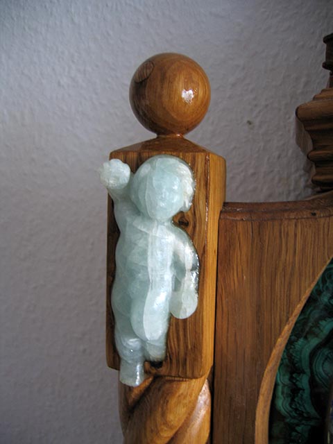 Напольные часы (grandfather clock). Авторская работа Александра Бабеля. Фрагмент, левая сторона. Амур (аквамарин).