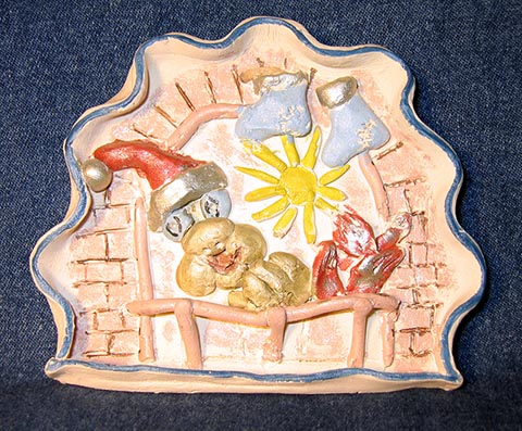 „Rosette ‚Kamin‘“. Ton. 2000. Arbeit aus der Studienzeit an der Kunstschule für Kinder in Nowomoskowsk (Russland).