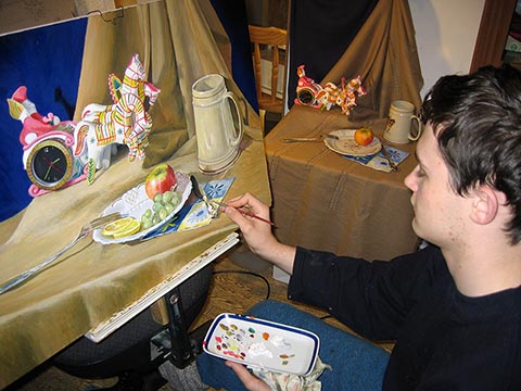 Александр Бабель, пишущий картину «Натюрморт с «Тройкой».