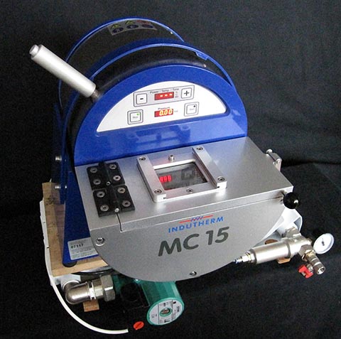 Indutherm MC15 induction casting machine, Walzbachtal (Germany). General view.