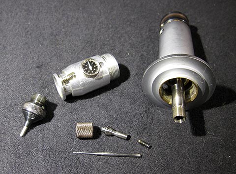 Jean Widmer-Steiner для уравновешивания винтового баланса Тип 1. Шпиндель в разобранном виде: сверло, шпанцанга, щуп.