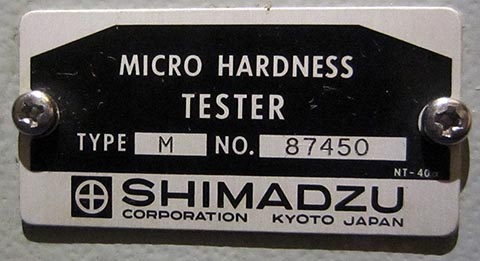 Shimadzu Микротвердомер Type M, Япония. Логотип.